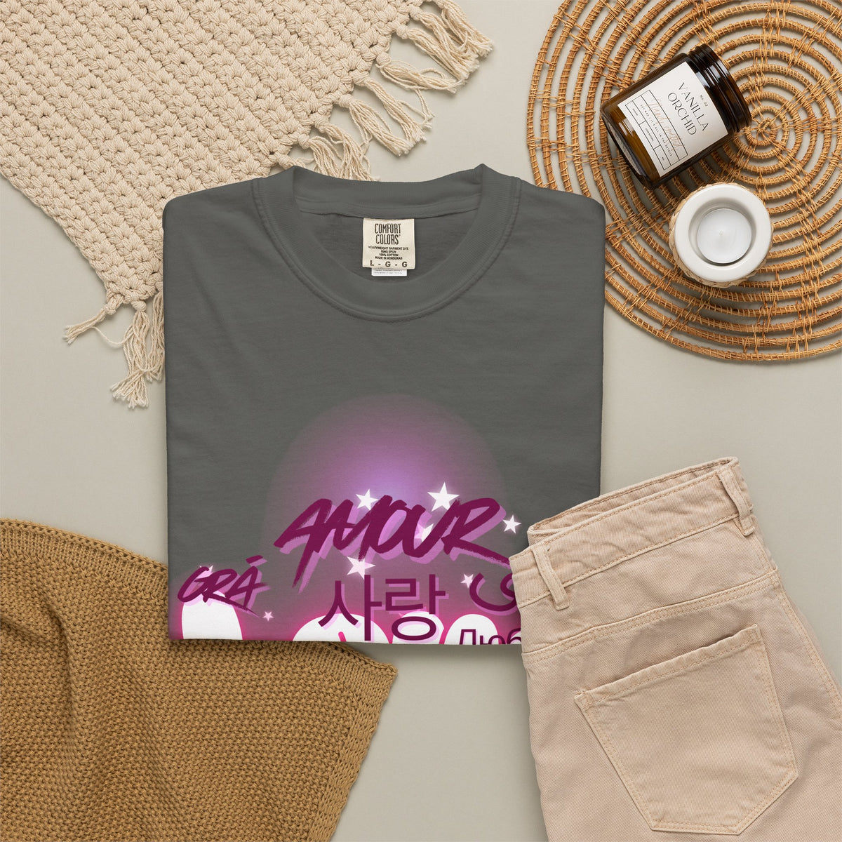 Amour – Love in Different Languages T-Shirt
