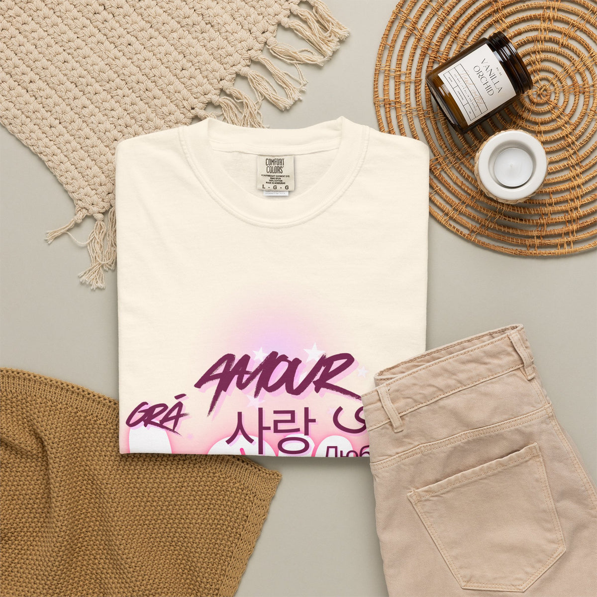Amour – Love in Different Languages T-Shirt
