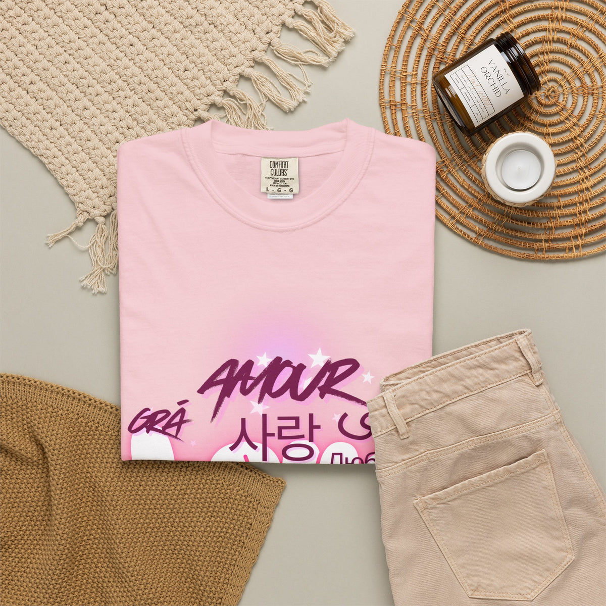 Amour – Love in Different Languages T-Shirt
